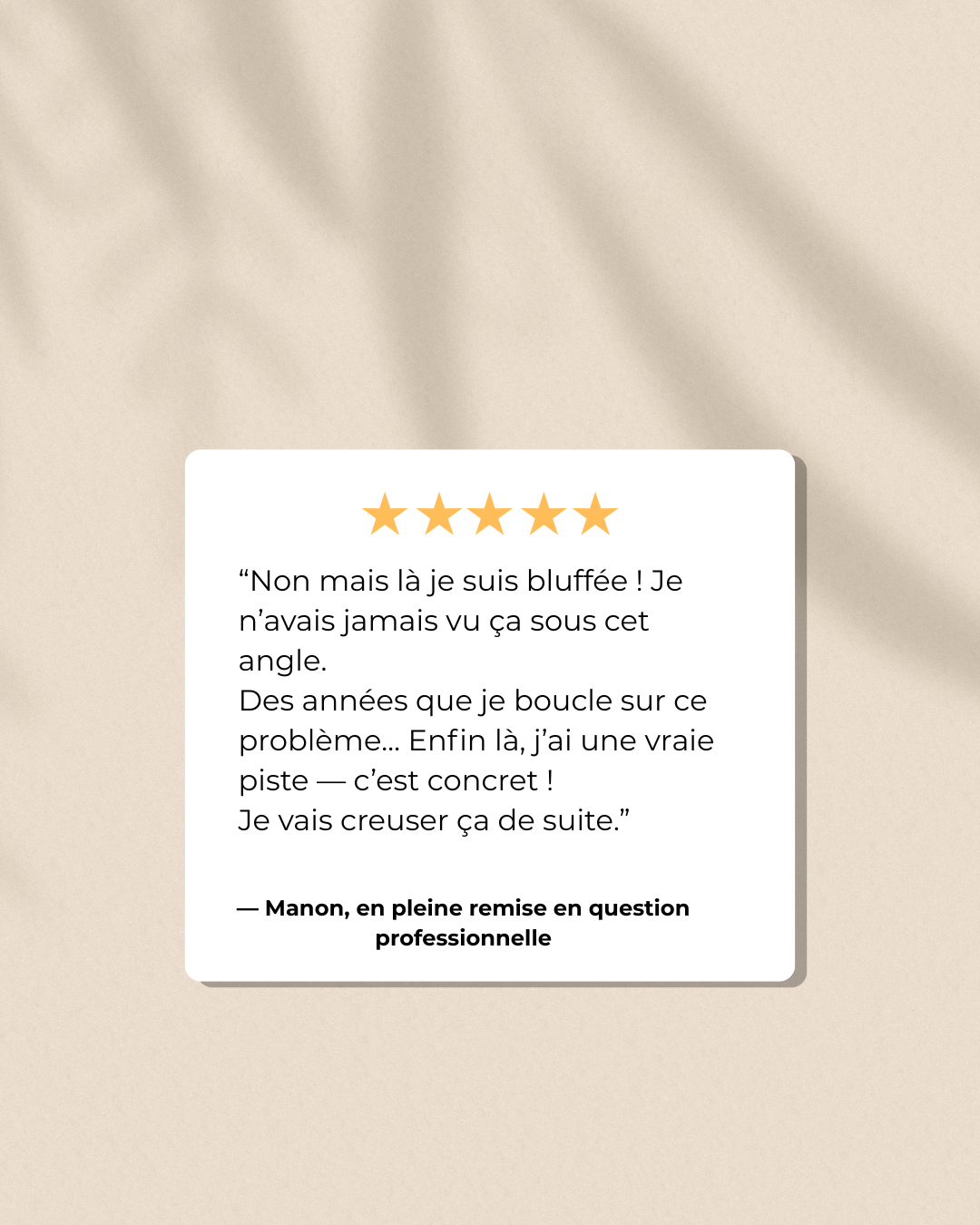 Avis client : "Non mais là je suis bluffée ! Je n'avais jamais vu ça sous cet angle. Des années que je boucle sur ce problème… enfin là, j'ai une vraie piste, c'est concret." Illustration représentant la découverte d’un nouvel angle, une **solution professionnelle concrète** et la possibilité d’avancer après une remise en question pro.